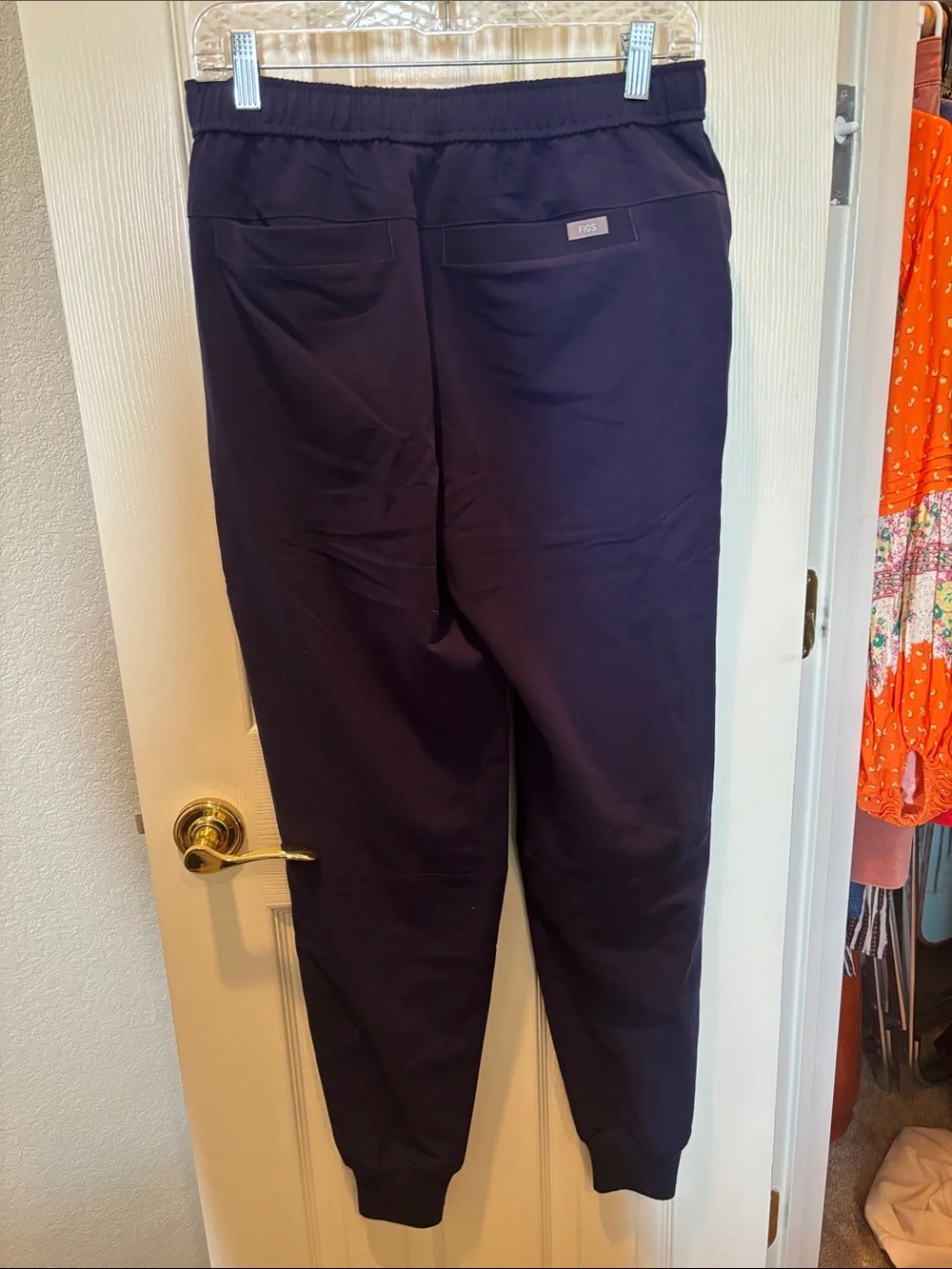 FIGS Men's Tansen Jogger 2.0 Scrub Pants - Navy Blue size Small